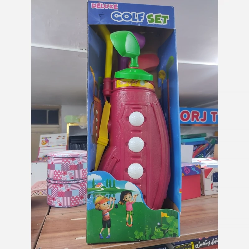 اسباب بازی گلف خانگی با تمام لوازم