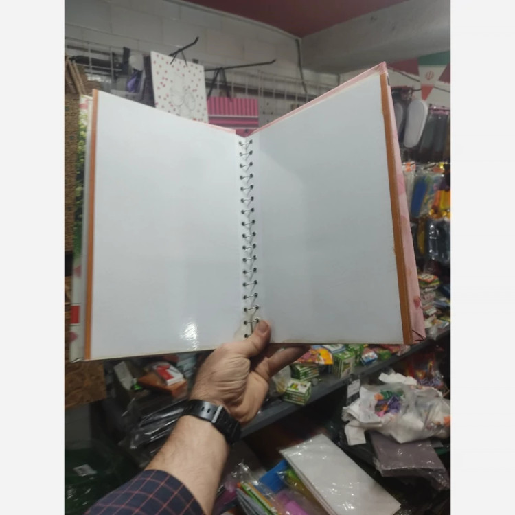 آلبوم عکس چسبی 8 برگ 18*28 در جلد اندازه 29*22
