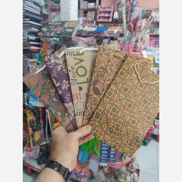ساک دستی از جنس گراف 26*17 تمام اندازه ها موجوده زیر قیمت